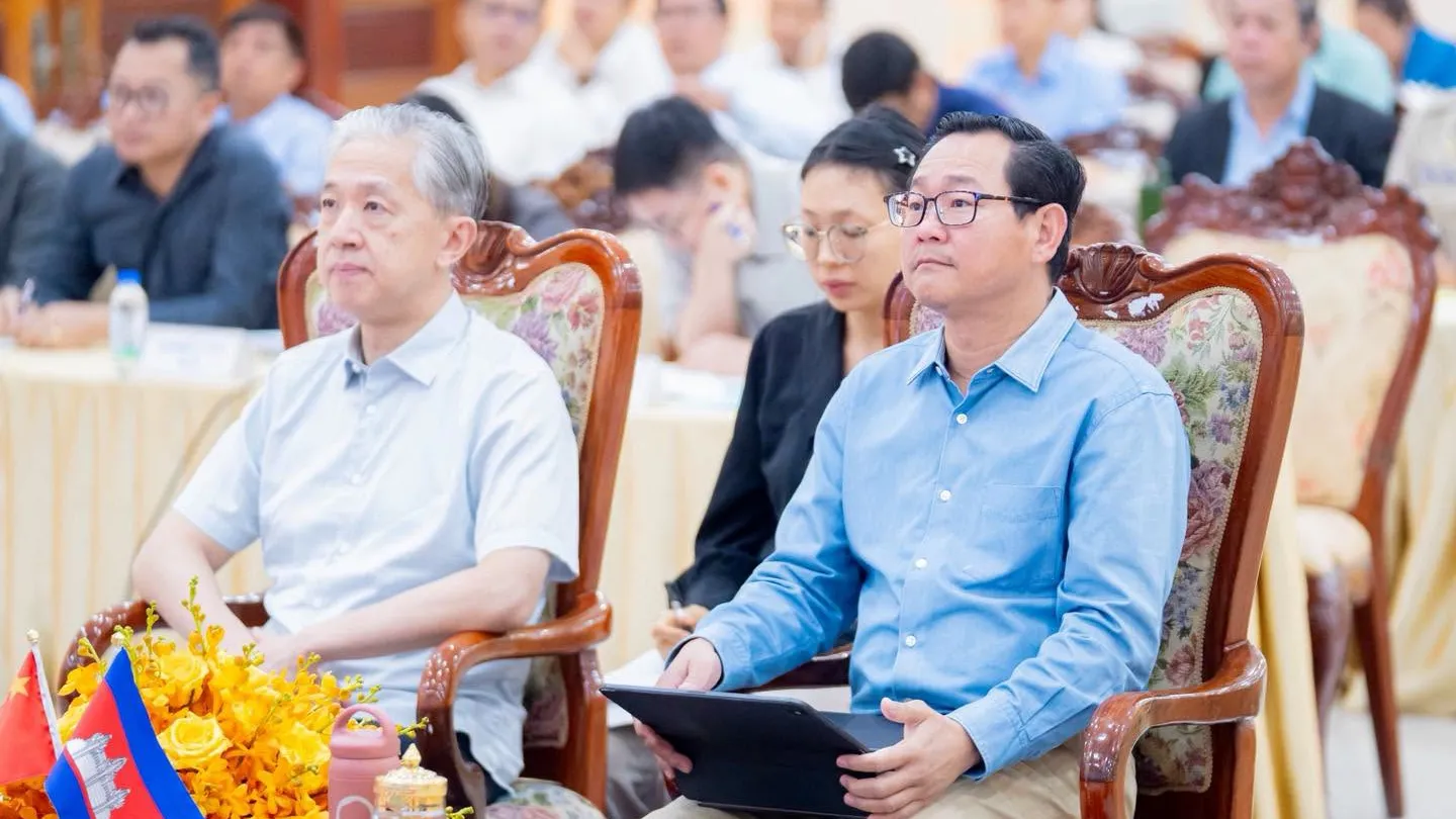 ខេត្តបាត់ដំបងស្វែងរកការវិនិយោគលើតំបន់សេដ្ឋកិច្ចពិសេស ដើម្បីពង្រីកឧស្សាហកម្មកែច្នៃកសិផលបន្ថែម