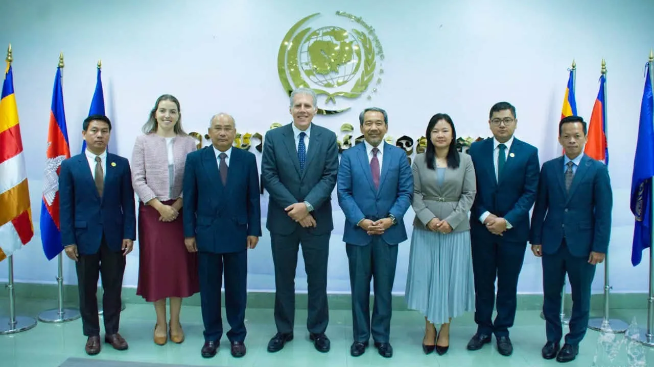 កម្ពុជាប្រាប់ទូតកាណាដាពីអំពើព្រៃផ្សៃ និងរំលោភសិទ្ធិមនុស្សរបស់យោធាថៃមកលើពលរដ្ឋខ្មែរ