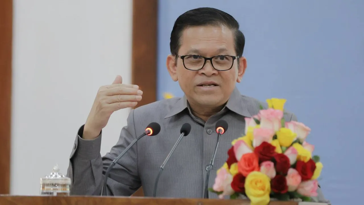 ឯកឧត្តម ប៉ែន បូណា៖ ព័ត៌មានពិតនិងគ្រប់ជ្រុងជ្រោយ គឺជាវ៉ាកសាំងការពារស្នាដៃនិងសមិទ្ធផលរបស់រាជរដ្ឋាភិបាល