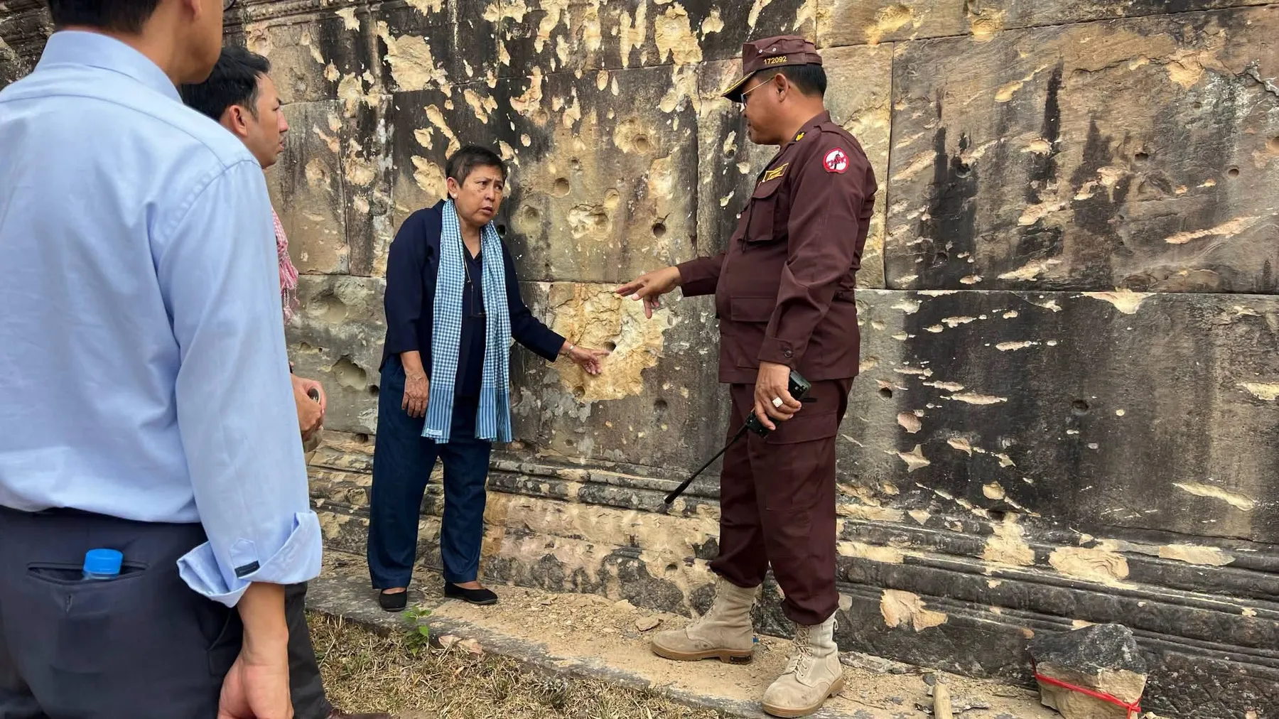 ស៊ីម៉ាក់ ៖ ៥០១គោលដៅលើតួប្រាសាទព្រះវិហារទទួលរងការទម្លាក់គ្រាប់ និងបាញ់ប្រហារពីយោធាថៃ
