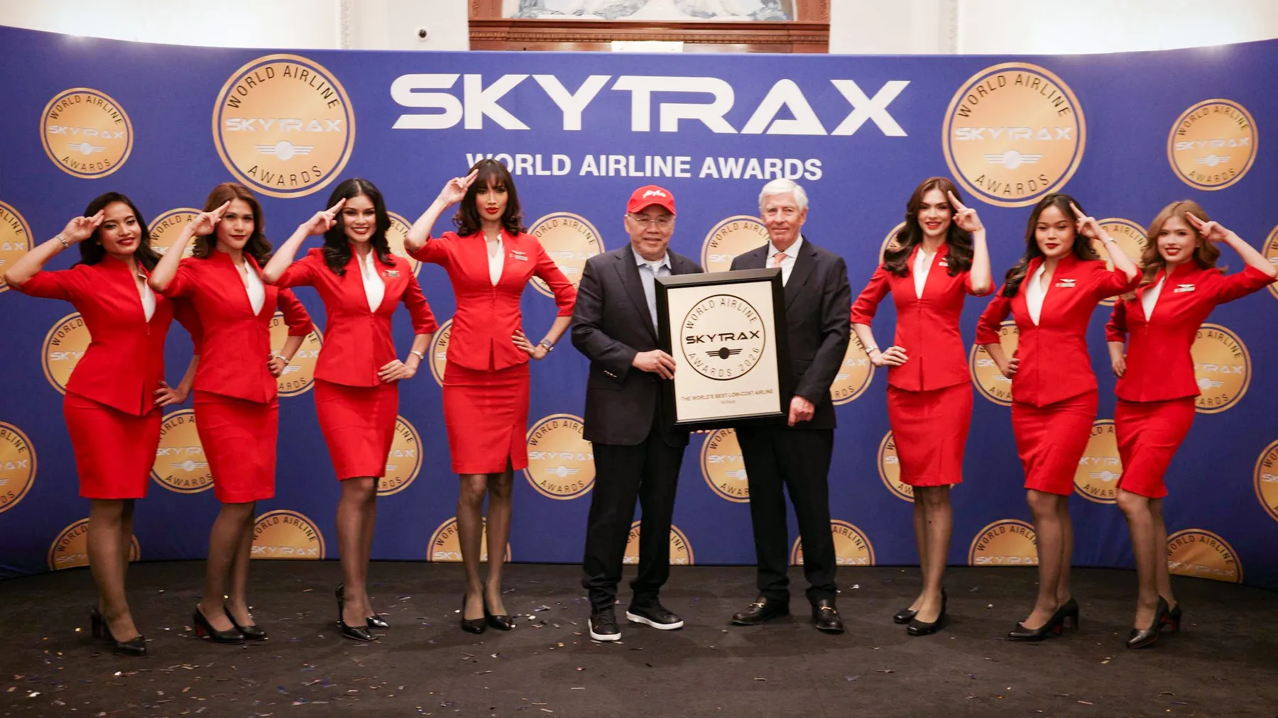 ក្រុមហ៊ុនអាកាសចរណ៍ AirAsia បន្តជាប់ឈ្មោះពាន​​រង្វាន់ ១៧ ឆ្នាំ​​ជាប់ៗគ្នាជា ក្រុមហ៊ុនអាកាសចរណ៍តម្លៃសមរម្យលំដាប់ពិភពលោក