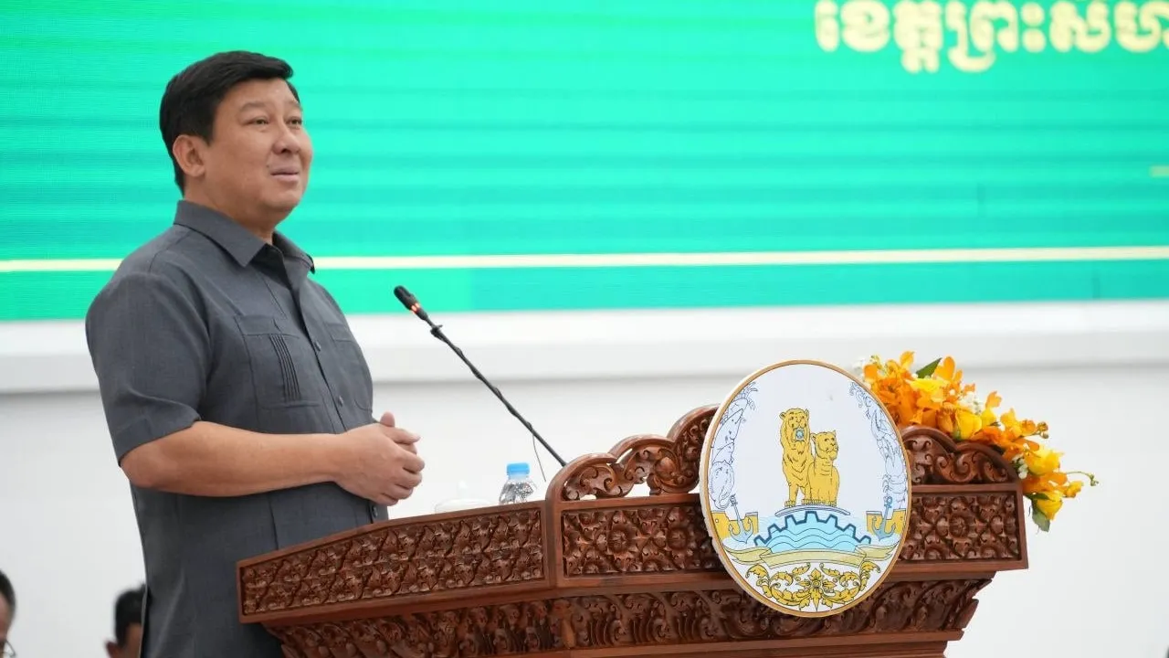 ឯកឧត្តម សាយ សំអាល់ ណែនាំឱ្យក្រុមការងារ និងមន្ត្រី បន្តដោះស្រាយបញ្ហាប្រឈម និងពង្រឹងការបម្រើសេវាជូនប្រជាពលរដ្ឋ