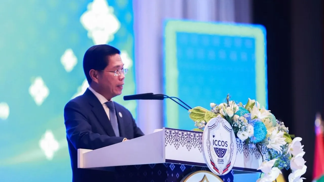 ឯកឧត្តម កែវ វណ្ណថន រដ្ឋលេខាធិការក្រសួងមហាផ្ទៃ ថ្លែងជូនអង្គសន្និសីទអន្តរជាតិអំពីកិច្ចសហប្រតិបត្តិការអន្តរជាតិរបស់កម្លាំងអនុវត្តច្បាប់កម្ពុជាដើម្បីបោសសម្អាតស្កេម!