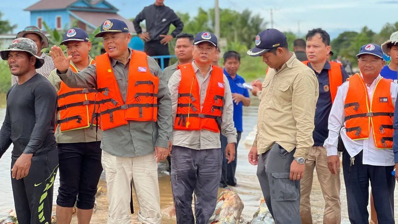 ផ្លូវជនបទ៨៤​ ខ្សែ​រងផលប៉ះពាល់ដោយទឹកជំនន់