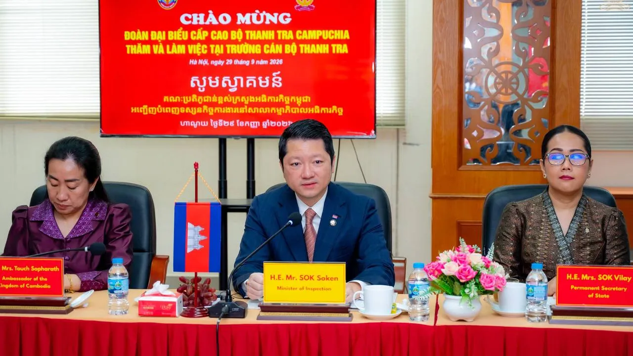 ឯកឧត្តម សុខ សូកេន ទស្សនកិច្ចការងារ និងជួបពិភាក្សាការងារជាមួយ នាយកសាលាកម្មាភិបាលអធិការកិច្ច នៃអធិការកិច្ចរដ្ឋាភិបាលវៀតណាម