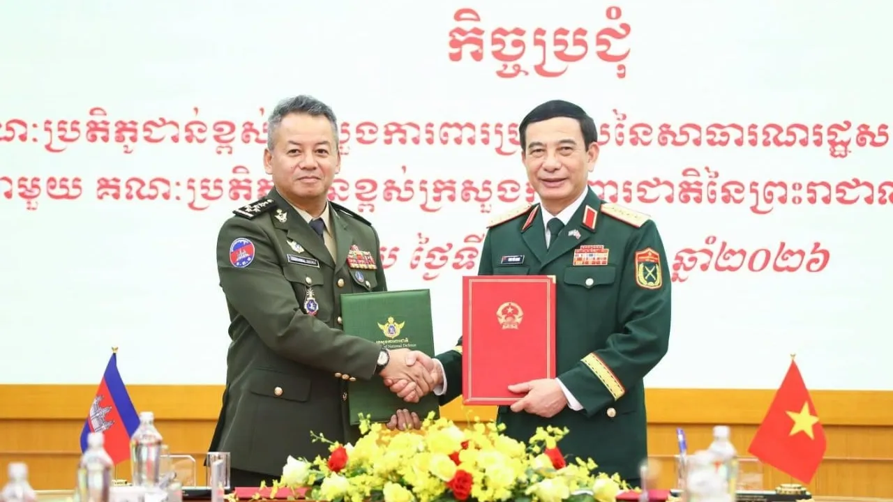កម្ពុជាពង្រឹងកិច្ចសហប្រតិបត្តិការយោធាជាមួយវៀតណាម ស្របពេលមានជម្លោះព្រំដែនជាមួយថៃ