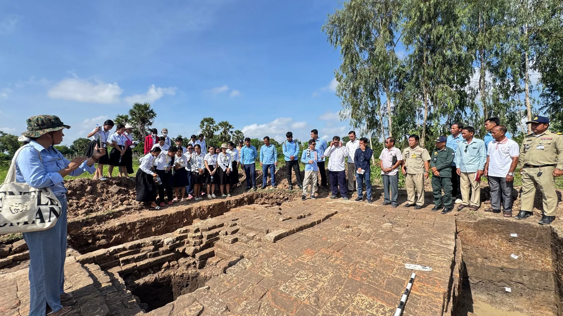 កំណាយស្រាវជ្រាវនៅ «ទួលយាយពុត» ខេត្តតាកែវ បង្ហាញភស្តុតាងប្រវត្តិសាស្ត្រសម័យនគរភ្នំ និងចេនឡា