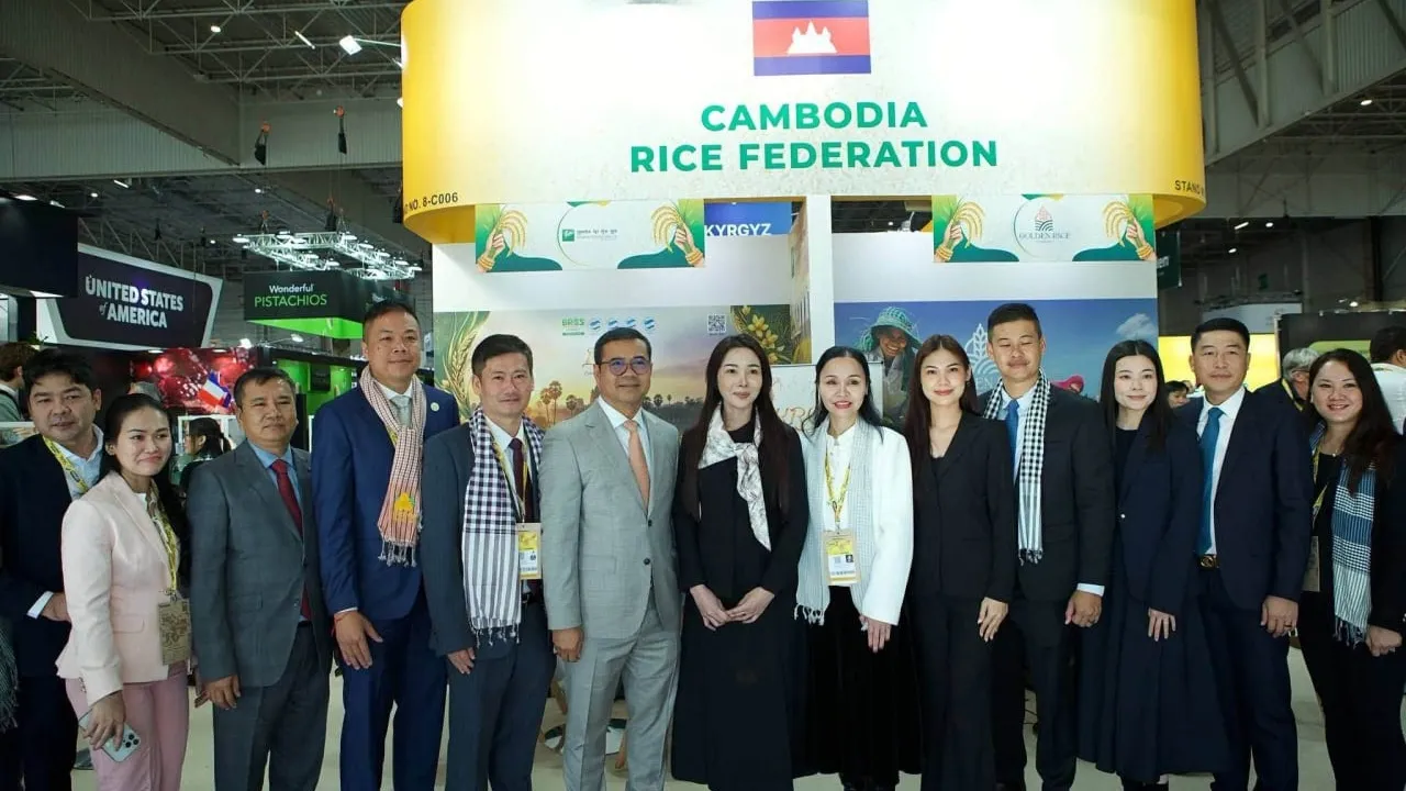 អង្ករ ស្វាយចន្ទី ម្រេច កាហ្វេ និងផលិតផលជាច្រើនទៀតរបស់ខ្មែរ បង្ហាញខ្លួនជាថ្មីក្នុងពិព័រណ៍ម្ហូបអាហារដ៏ធំនៅប៉ារីស