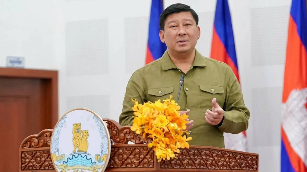 ឯកឧត្តម សាយ សំអាល់ ណែនាំសិស្សនិទ្ទេស A ឱ្យខិតខំពង្រឹងសមត្ថភាពបន្ថែម ព្រោះជោគជ័យនេះគ្រាន់ជាចំណុចចាប់ផ្តើមប៉ុណ្ណោះ