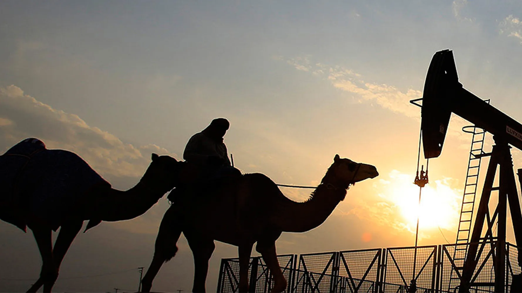 តម្លៃប្រេងបានធ្លាក់ចុះ ៣% បន្ទាប់ពីក្តីបារម្ភលើជម្លោះអាម៉េរិក-អ៊ីរ៉ង់ មានភាពធូរស្រាលបន្តិច