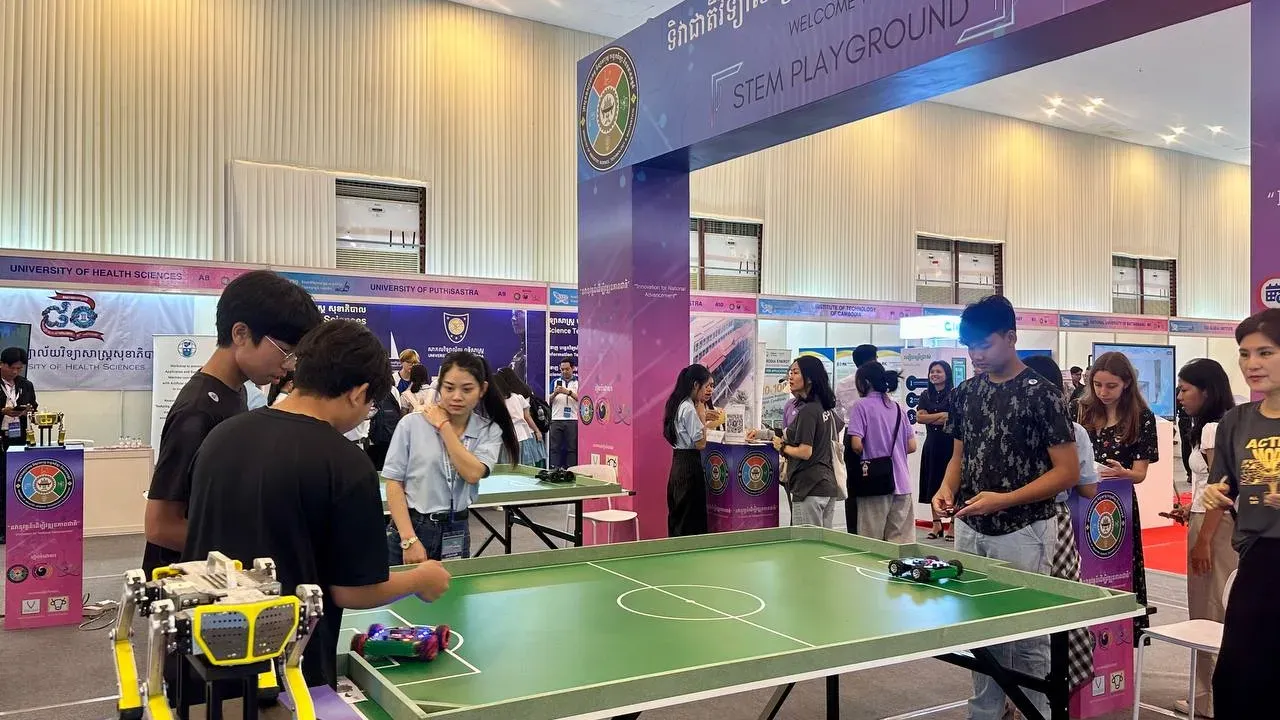 ទិវាជាតិវិទ្យាសាស្ត្រ បច្ចេកវិទ្យា និងនវានុវត្តន៍ ៖​ AI កំពុងក្លាយជាកម្លាំងចលករជំរុញសេដ្ឋកិច្ចឌីជីថល