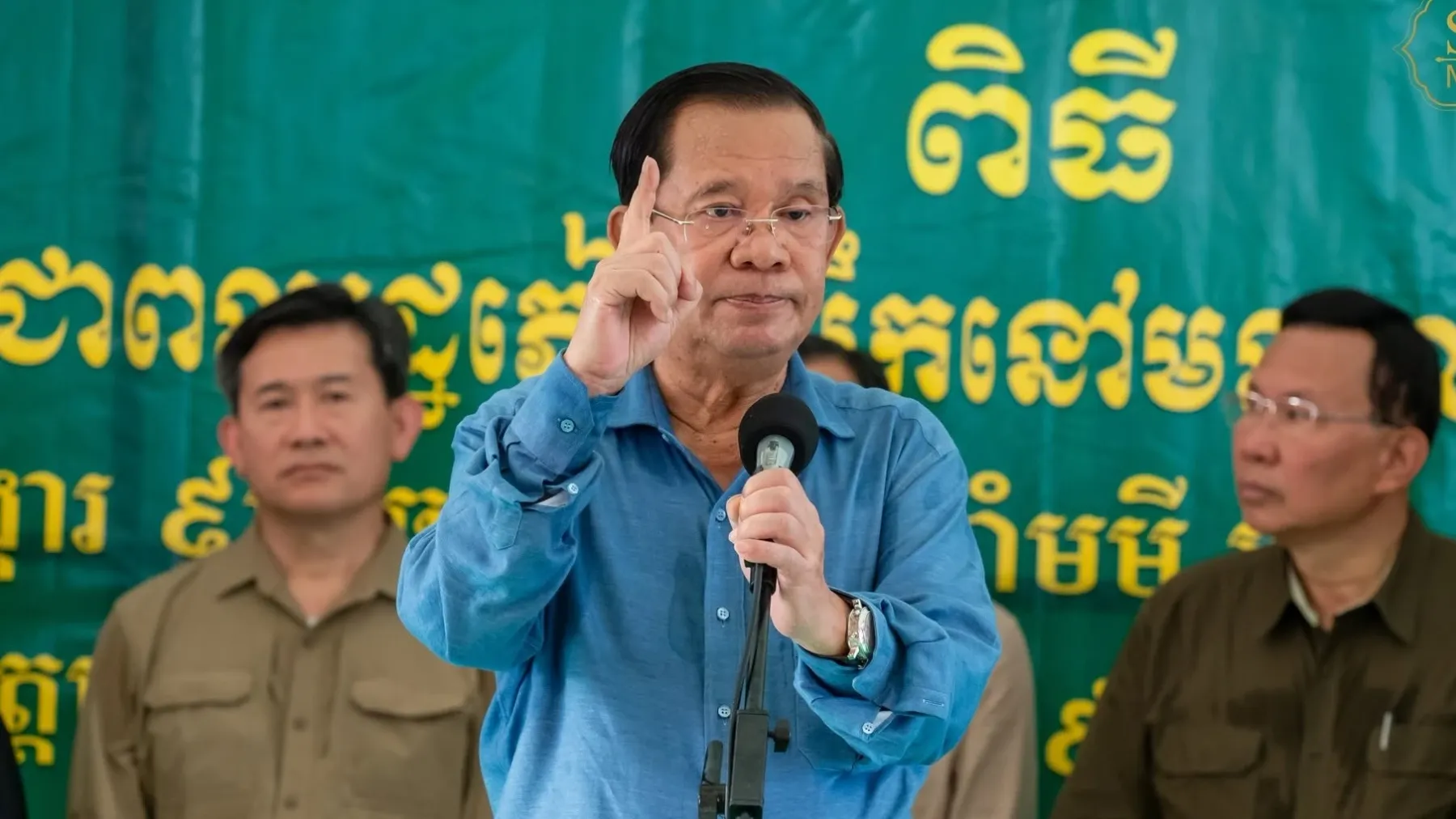 សម្តេចតេជោ ហ៊ុន សែន លើកទឹកចិត្តឱ្យផលិតទំនិញក្នុងស្រុកកាន់តែច្រើន​​ ដើម្បីផ្គត់ផ្គង់តម្រូវការ