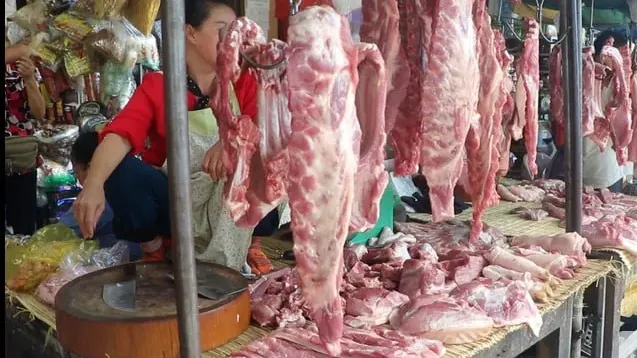តម្លៃ​សាច់​ជ្រូក​ហក់​ឡើង​ខ្ពស់​នៅលើ​ទីផ្សារ​ ធ្វើឱ្យ​កសិករ​មាន​ស្នាមញញឹម​