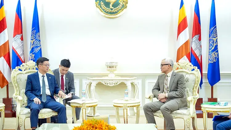 ឥណទាន​សម្បទាន​ពី​ ​China ​Eximbank ​ជិត​ ៦ ពាន់​លាន​ដុល្លារ​ គាំទ្រ​ហេដ្ឋារចនាសម្ព័ន្ធ​កម្ពុជា​