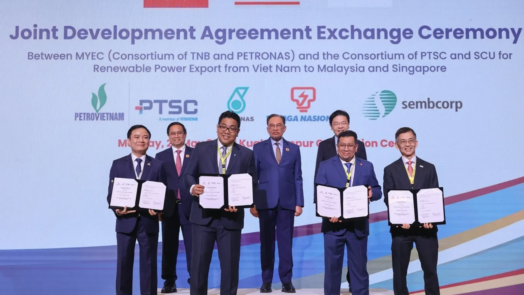 ក្រុមហ៊ុនយក្សម៉ាឡេស៊ី Petronas ពង្រឹងកិច្ចសហប្រតិបត្តិការថាមពលជាមួយនឹងវៀតណាមក្នុងរយៈពេលវែង