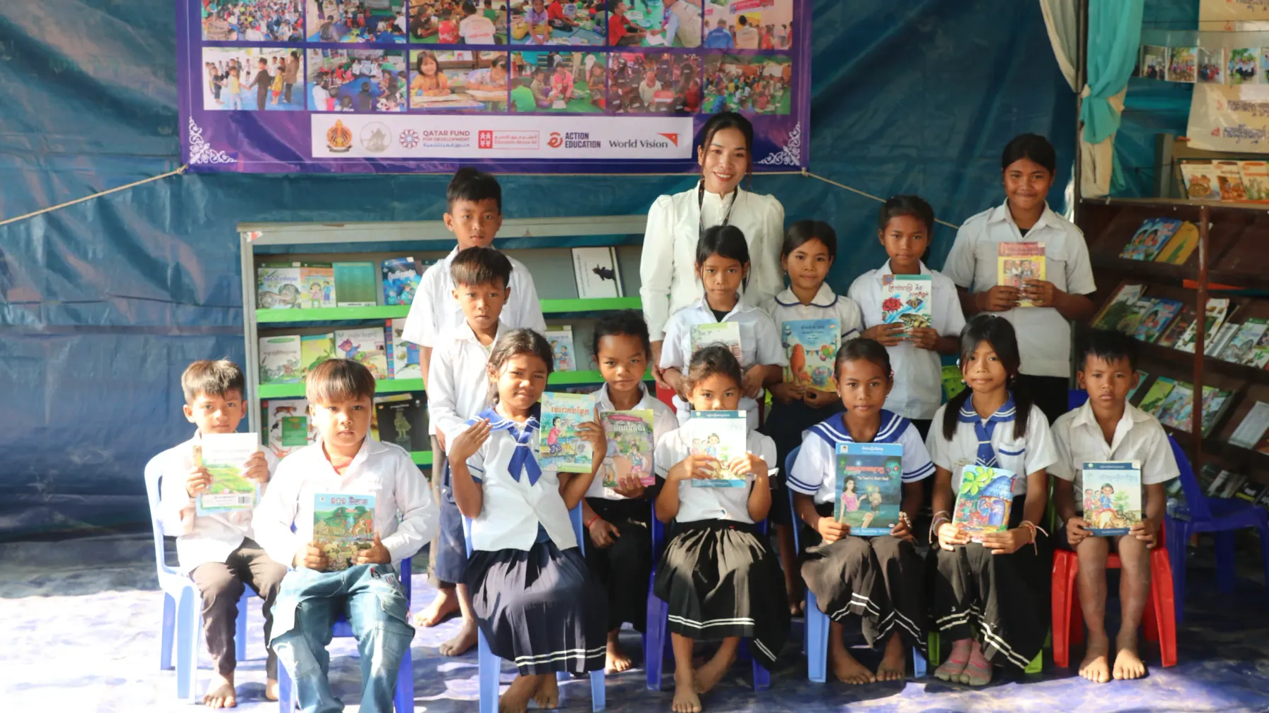 ក្រសួងអប់រំ បន្តឧបត្ថម្ភគ្រូបង្រៀន ២០០នាក់ ដែលកំពុង​បង្រៀនសិស្សនៅតាមជំរំសុវត្ថិភាព