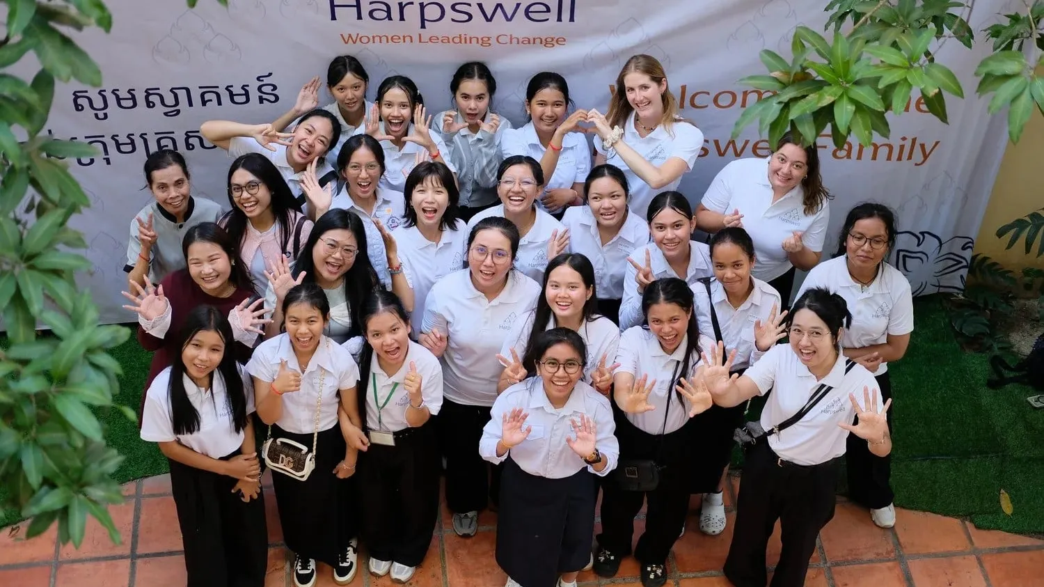 ឱកាសសម្រាប់សិស្សនារី ! មូលនិធិហាប់ស្វែល ប្រកាសផ្តល់អាហារូបករណ៍ស្នាក់នៅ និងបណ្តុះបណ្តាលភាពជាអ្នកដឹកនាំ ឆ្នាំសិក្សា២០២៦-២០២៧