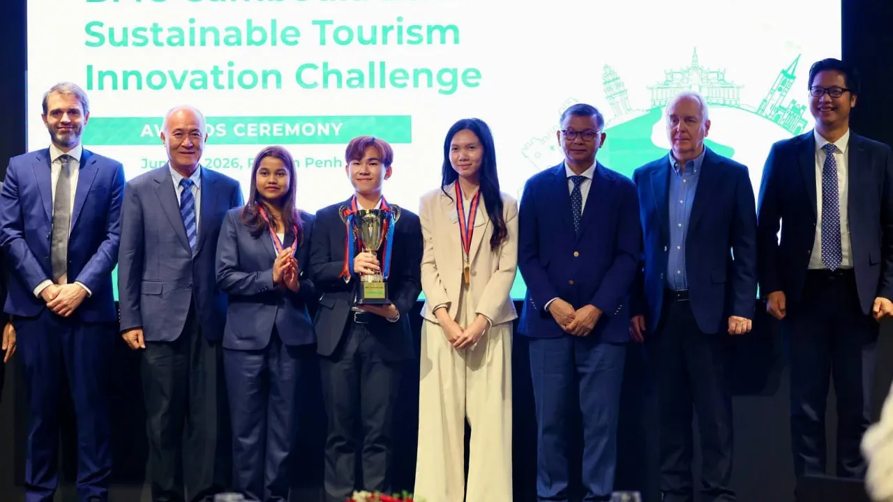 និស្សិត​ឆ្នើម​៣​ក្រុម​ ​ឈ្នះ​ពានរង្វាន់​បង្កើត​គំនិត​ច្នៃប្រឌិត​លើ​វិស័យ​ទេសចរណ៍​ប្រកបដោយ​និរន្តរភាព​