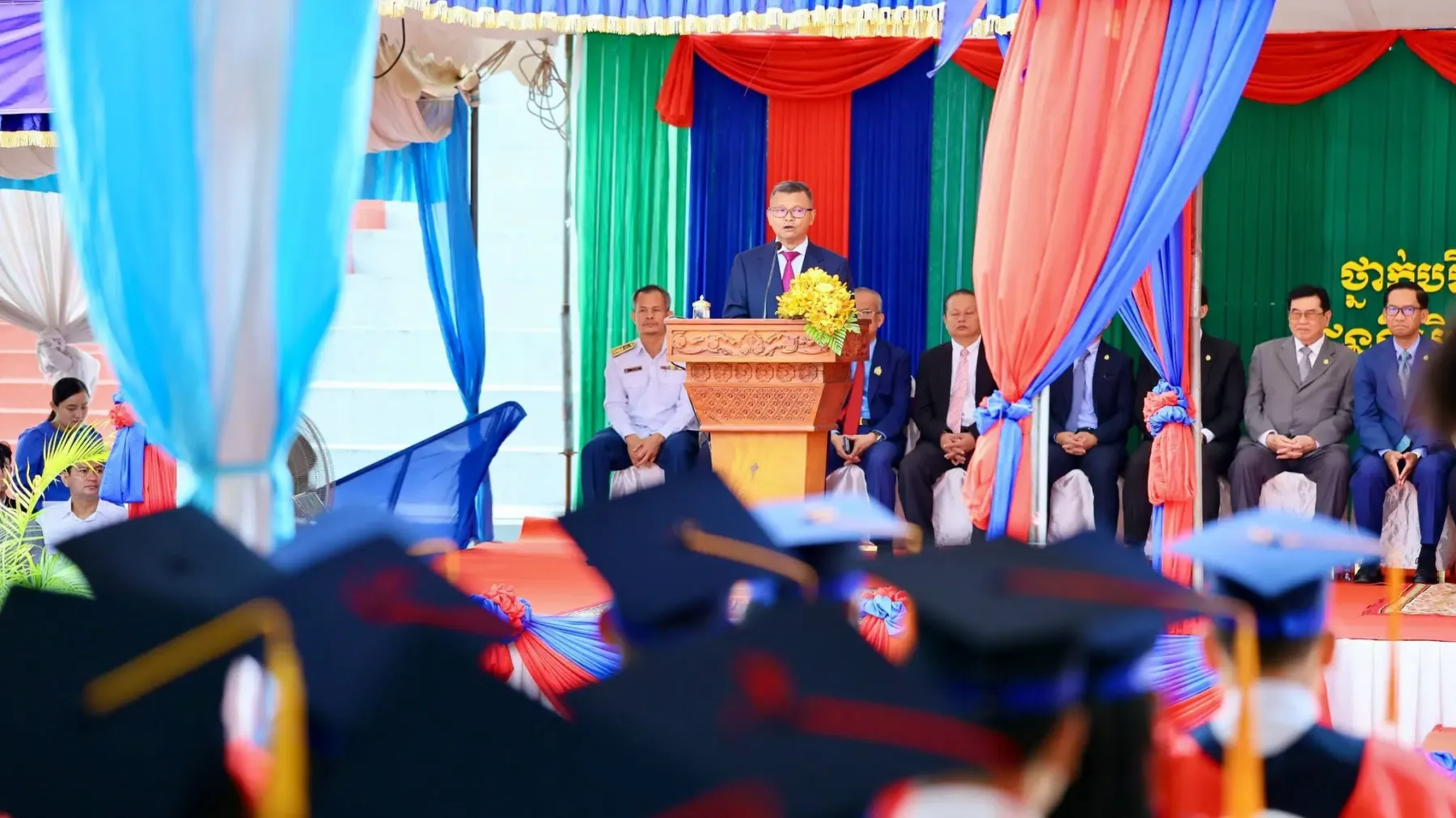 រដ្ឋមន្ត្រី​អប់រំ ​ផ្តល់​អនុសាសន៍​ ​៤​ ​ចំណុច​សំខាន់​ៗ​ ​ដើម្បី​លើកកម្ពស់​គុណភាព​អប់រំ​នៅ​កម្រិត​ឧត្តម​សិក្សា​
