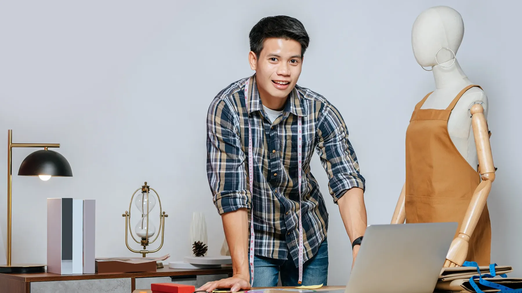 ៤​ ​គន្លឹះ​ពី​សៀវភៅ​ «​Show​ ​Your​ ​Work​!​» ​៖ ​ធ្វើ​ដូចម្តេច​ឱ្យ​គេ​ស្គាល់​សមត្ថភាព​ ​និង​ស្នាដៃ​របស់​អ្នក​?​