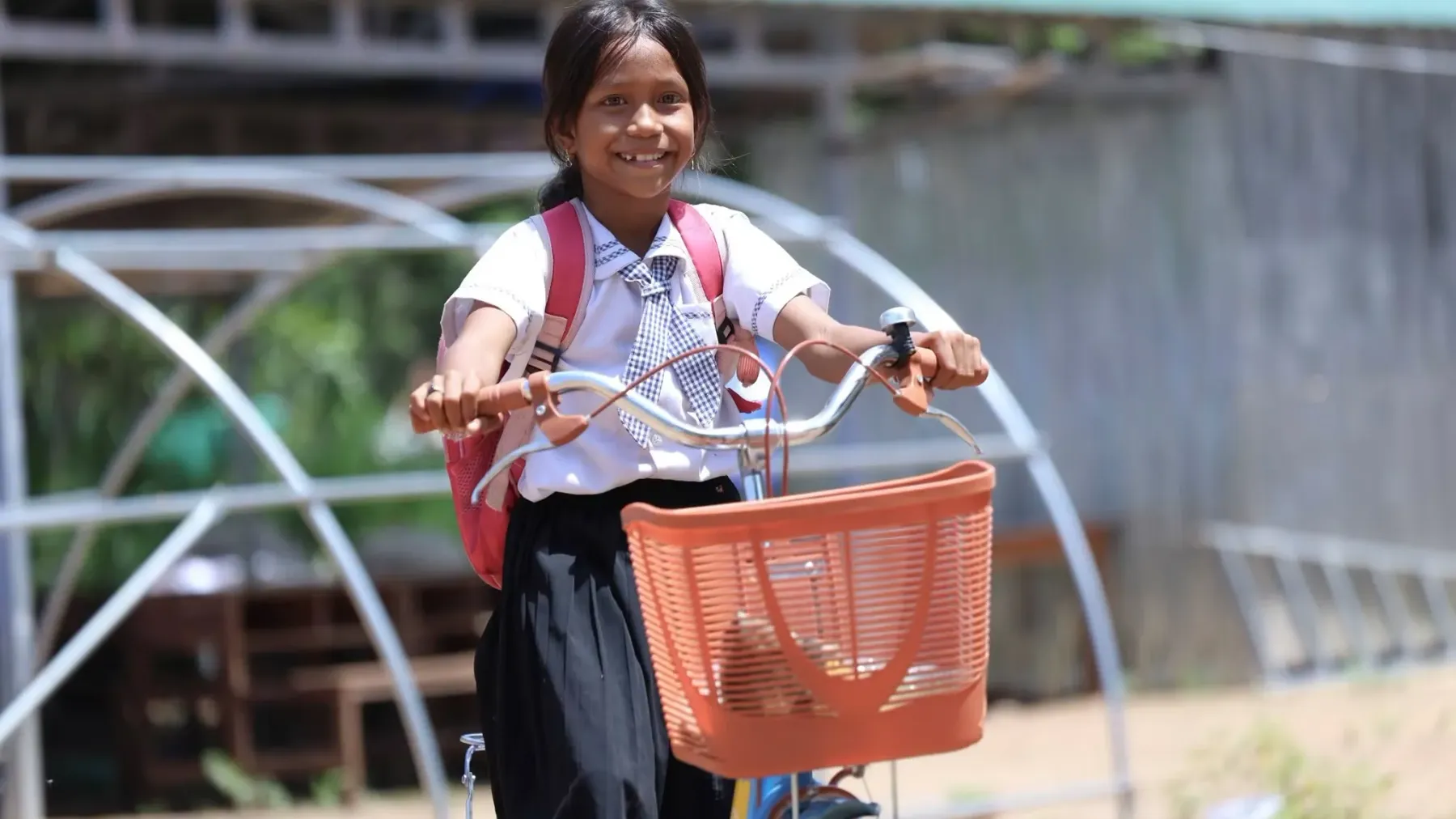 កង់​មួយ​គ្រឿង​ «​ស្ពាន​» ​ឆ្ពោះ​ទៅរក​ការ​អប់រំ ​និង​ផ្លាស់ប្តូរ​អនាគត​សិស្ស​ជនបទ​