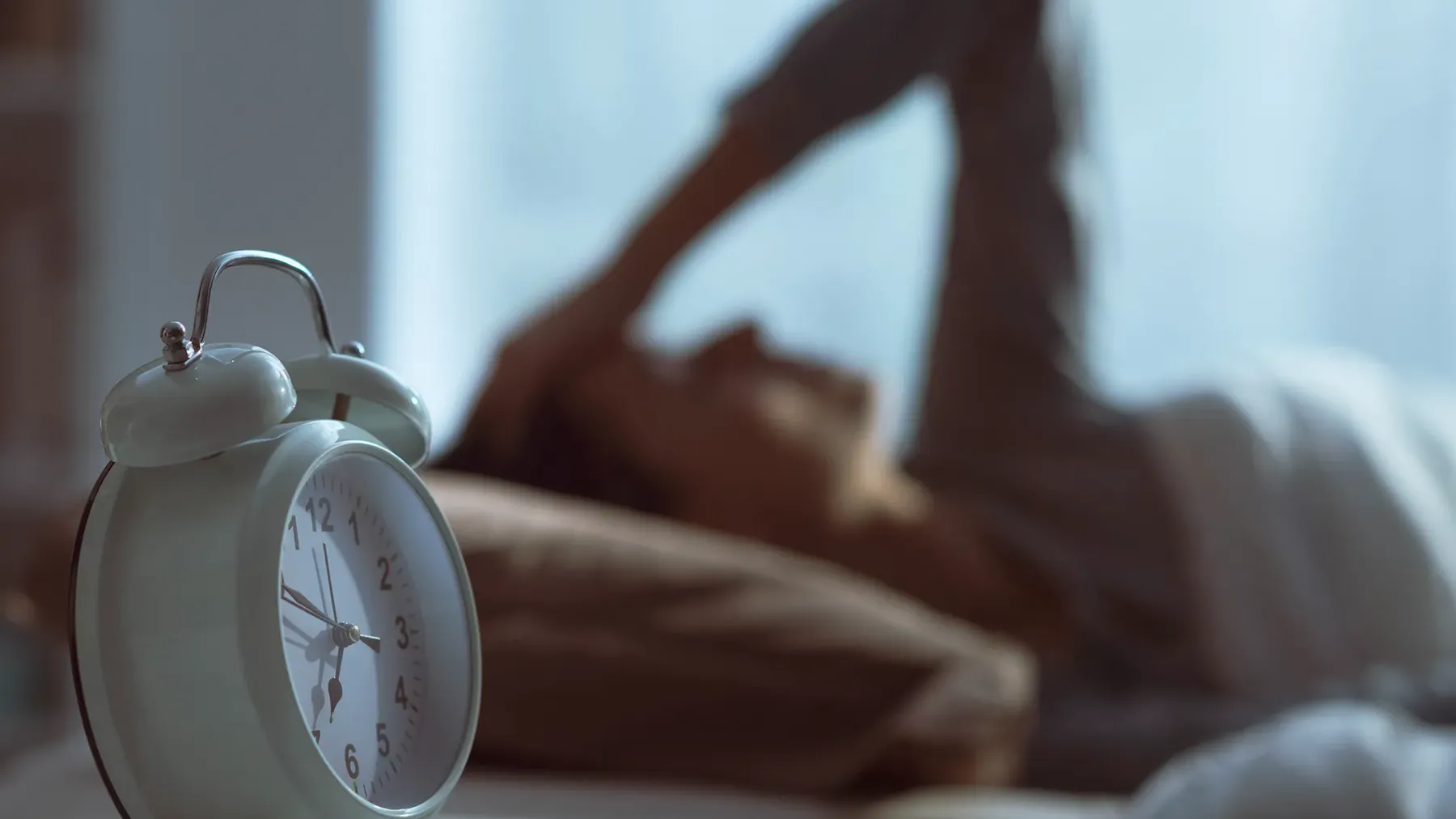 ទម្លាប់ពេលល្ងាចទាំង ៥ បំផ្លាញគុណភាពដំណេក និងសុខភាពរយៈពេលវែង