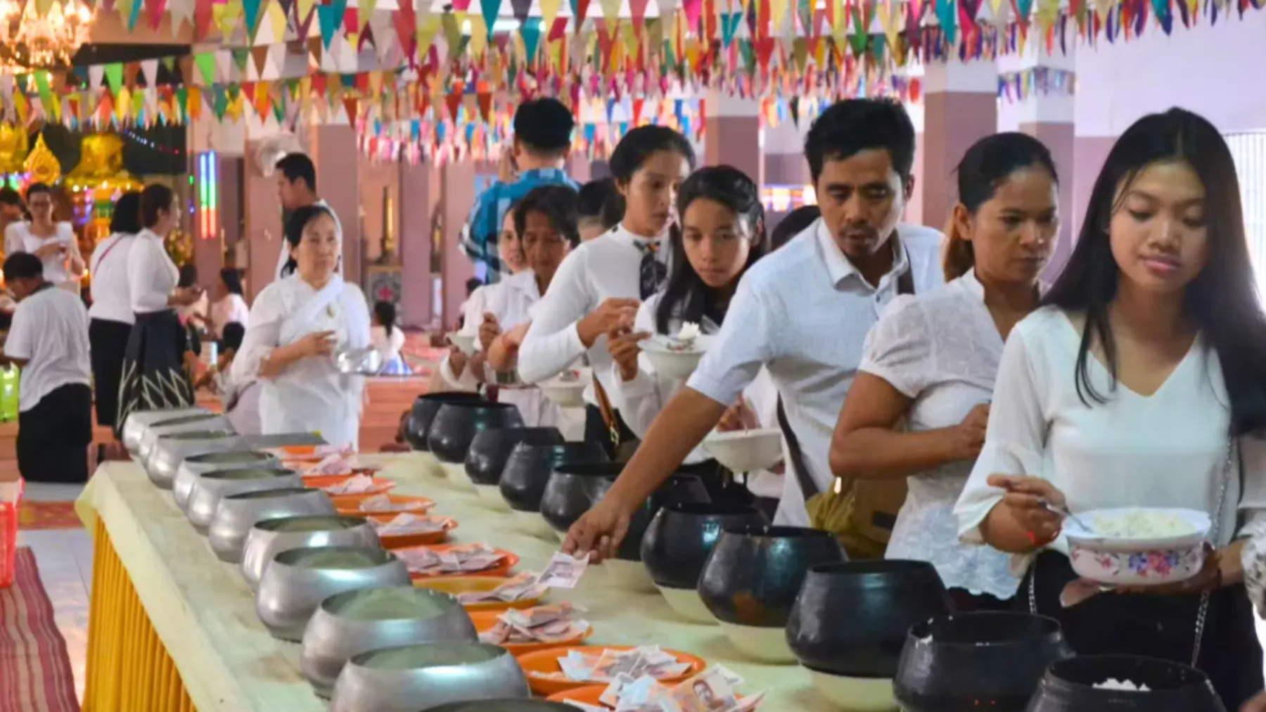 វិធានការការពារសុខភាពក្នុងអំឡុងពេលពិធីបុណ្យកាន់បិណ្ឌ និង​ភ្ជុំបិណ្ឌ ដែលគួរយល់ដឹង