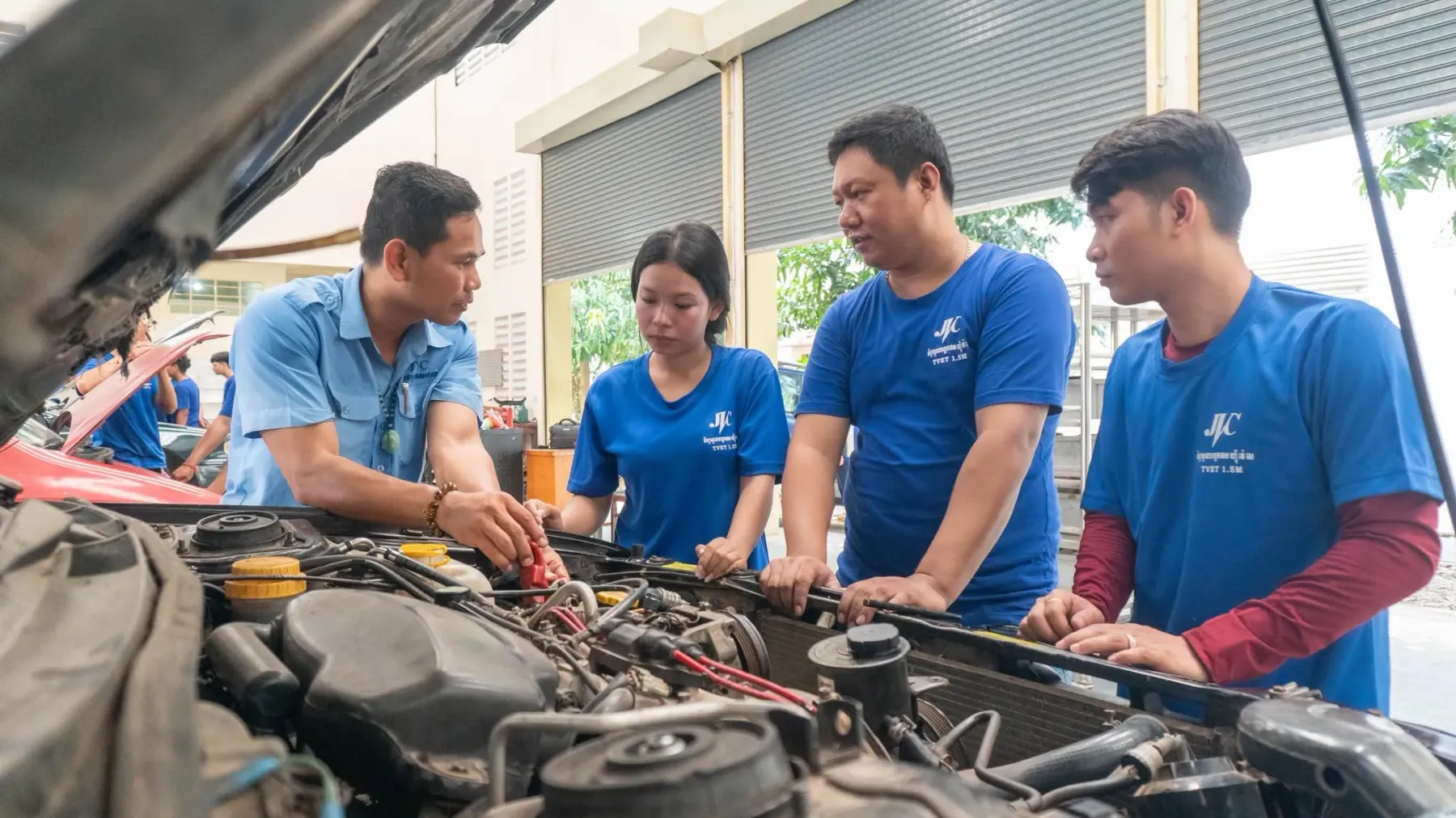 អាហារូបករណ៍ពេញថ្លៃ ១០០% លើជំនាញបច្ចេកទេសរថយន្ត សម្រាប់សិស្សនិទ្ទេស A វិទ្យាស្ថានបច្ចេកទេស ហ្ស៊ី វ៉េ សេ