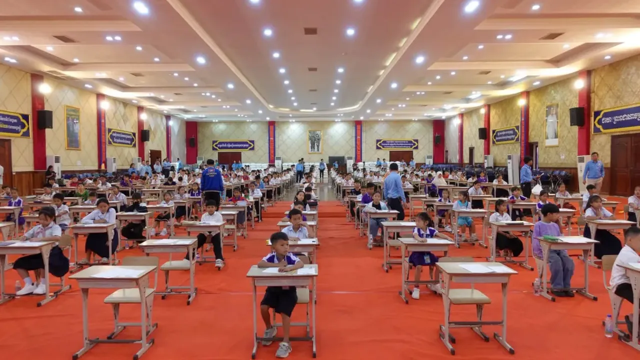សិស្សកម្ពុជា​ជាង២រយនាក់ ចូលរួមប្រឡងគណិតវិទ្យាសិង្ហបុរី (SMC) ២០២៦ នៅខេត្តកំពត