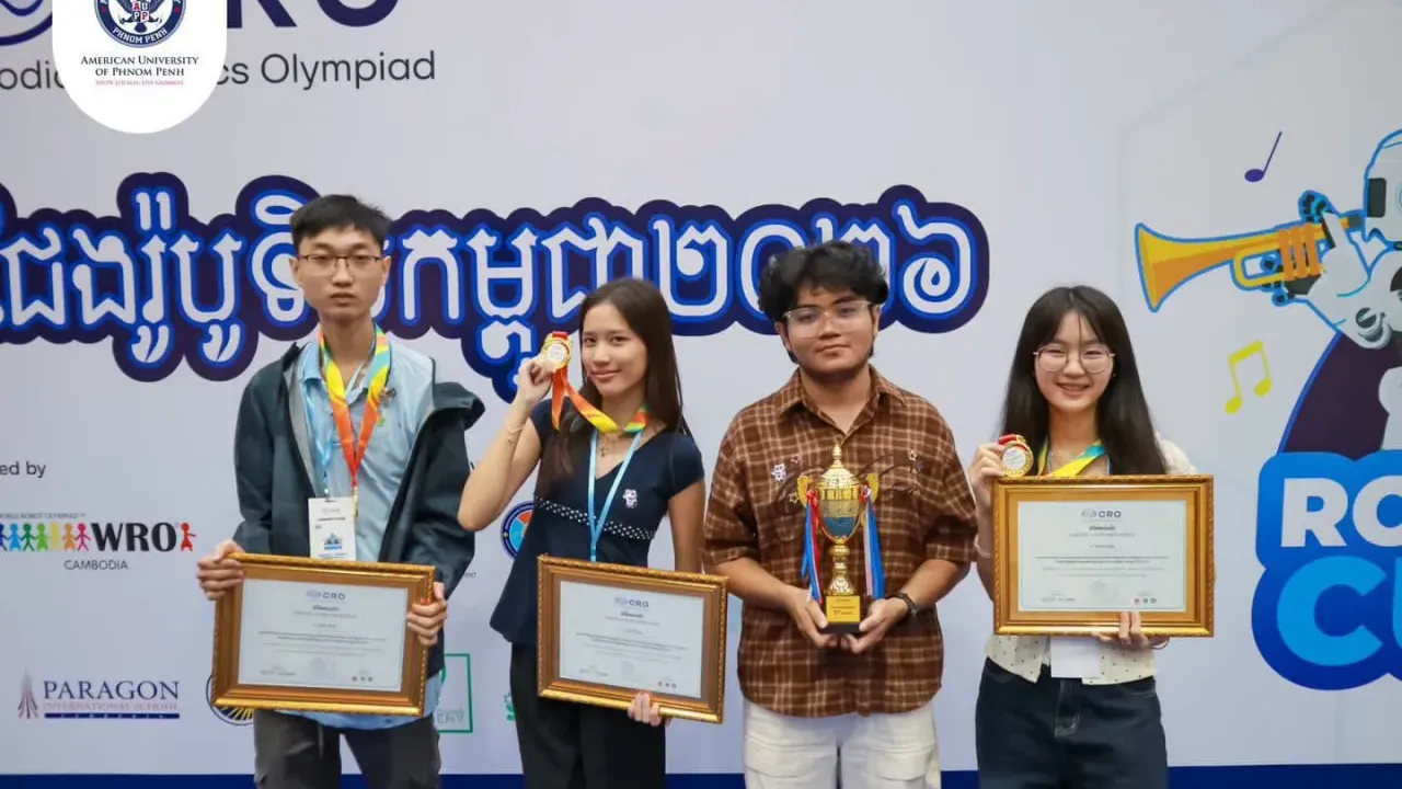 យុវតី តាំង មុយលាង នឹងដឹកនាំក្រុមតំណាងកម្ពុជាចូលរួមប្រកួតរ៉ូបូតជុំអន្តរជាតិ នៅប្រទេស Puerto Rico