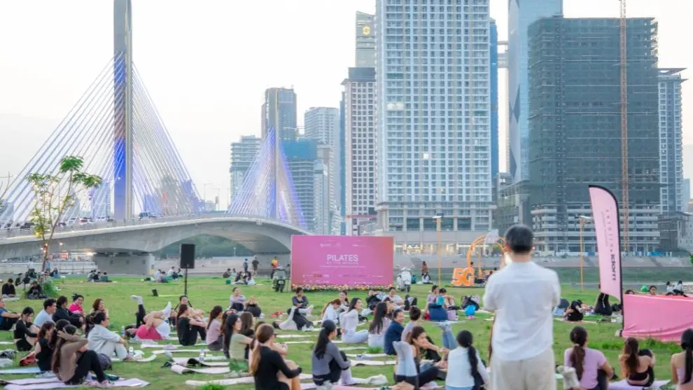 ទីក្រុង នរា បានប្រារព្ធទិវានារីអន្តរជាតិ ជាមួយនឹងការហាត់ Pilates ដោយឥតគិតថ្លៃ