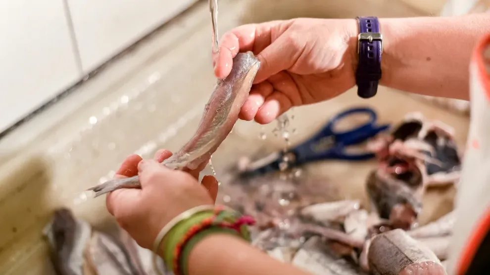 ធ្វើម្ហូបហើយ មានក្លិនឆ្អាបជាប់ដៃ ងាករករបស់ ៦យ៉ាងនេះក្នុងផ្ទះ ជួយបំបាត់ក្លិនឆ្អាបអស់ សល់តែក្លិនក្រអូប