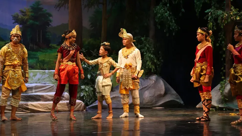 ឪពុកម្ដាយចង់ឱ្យកូនមានចំណេះជំនាញសិល្បៈក្នុងខ្លួន សិក្សាឥតបង់ថ្លៃនៅសាលាមធ្យមវិចិត្រសិល្បៈ