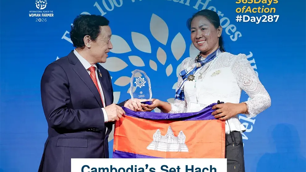 លោកស្រី សែត ហាច ៖ ផ្ដើមពីស្ត្រីមេផ្ទះស៊ូរហូតក្លាយជាអ្នកដឹកនាំសហគមន៍កសិកម្ម ទទួលពានរង្វាន់ស្ត្រីឆ្នើមពិភពលោក