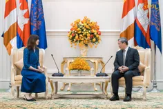 អ្នកសម្របស - Thumbnail