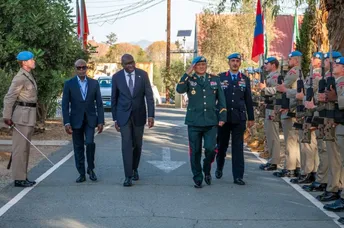 UN ថា ទ័ពមួកខៀវ រុស្ស៊ី ប្រឹងប្រែងធ្វើការខ្លាំងលើបេសកកម្មរក្សាសន្តិភាព - AMS Article Thumbnail