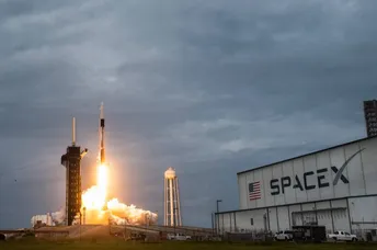 Foxconn ប្រើរ៉ុក្តែត SpaceX បញ្ជូនផ្កាយរណបជំនាន់ទី២ ទៅទីអវកាសដោយជោគជ័យ - AMS Article Thumbnail