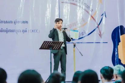 វិទ្យាស្ថានសិក្សាចិន បើកការ​ប្រកួតវោហាស័ព្ទជាក្រុម ក្រោម​ប្រធានបទ "ឥទ្ធិពល​នៃគ្រឿងស្រវឹង"