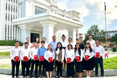 និស្សិតកម្ពុជាជាង ១០០ នាក់ទទួលបានអាហារូបករណ៍ទៅក្រៅប្រទេសក្នុងត្រីមាសទី១