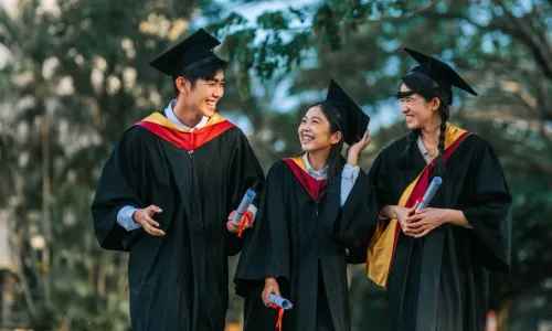 ឱកាសអាហារូបករណ៍សម្រាប់និស្សិតកំពុងសិក្សាឆ្នាំទី១ ឬឆ្នាំទី២ នៅសាកលវិទ្យាល័យចំនួន៩របស់កម្ពុជា