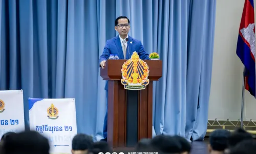 ឯកឧត្តម សេរី ជំនះ ៖ យុវជន២១ មិនមែនគ្រាន់តែជាអ្នកប្រើប្រាស់ តែជាអ្នកដែលអាចបង្កើតបច្ចេកវិទ្យា​ដើម្បីដោះស្រាយបញ្ហាសង្គម