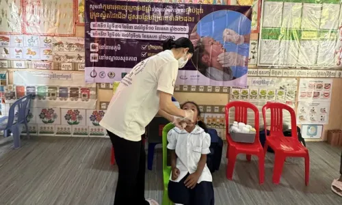 ការចាក់វ៉ាក់សាំងបង្ការជំងឺគ្រុនស្វិតដៃជើងដល់កុមារជាលើកទី២ ចាប់ផ្តើម