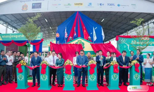សាលារៀន​អន្តរជាតិ​វ៉េស្ទឡាញន៍​ ​សាខា​ក្រុង​ពោធិ៍សាត់​សម្ពោធ​ជា​ផ្លូវការ​​ដើម្បី​បើក​ឱកាស​ដល់​យុវជន​កម្ពុជា​បន្ត​ការ​សិក្សា​នៅ​ក្រៅ​ប្រទេស​