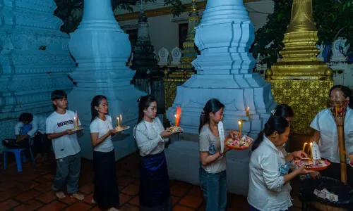 មន្ត្រីសាសនា និងអ្នកជំនាញ ជំរុញការរក្សាប្រពៃណីបោះបាយបិណ្ឌ ខណៈមានការវែកញែករឿងខ្ជះខ្ជាយបាយ