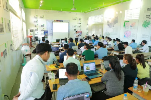 ក្រសួងអប់រំ បណ្តុះបណ្តាលគ្រូ២រយនាក់ លើជំនាញអប់រំបង្កើតហ្គេម