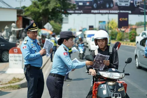 អ្នកនាំពាក្យក្រសួងមហាផ្ទៃ អំពាវនាវអ្នកបើកបរគ្រប់រូប ពិសេស​យុវជន យកចិត្តទុកដាក់ពីសុវត្ថិភាព គោរពច្បាប់ និង​បើកបរដោយប្រុងប្រយ័ត្ន