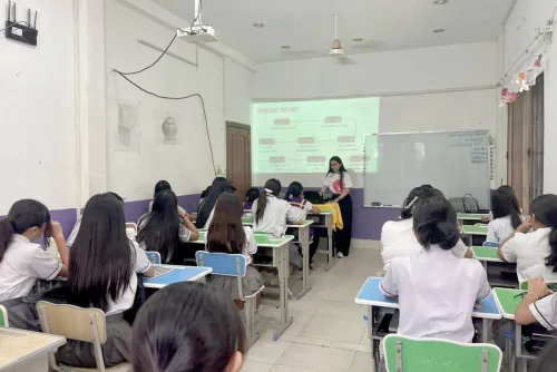 Sisters​ ​of​ ​Code​ ​បើក​ឱកាស​ឱ្យ​ក្មេង​ស្រី​សិក្សា​ជំនាញ​សរសេរ​កូដ ​និង​ឌីជីថល​