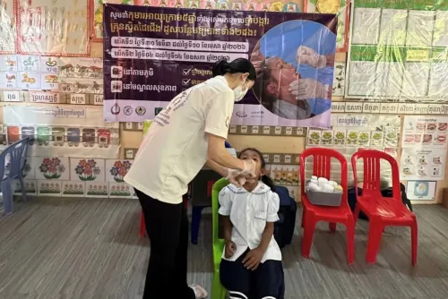 ការចាក់វ៉ាក់សាំងបង្ការជំងឺគ្រុនស្វិតដៃជើងដល់កុមារជាលើកទី២ ចាប់ផ្តើម