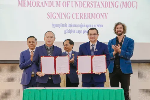 ​ជំហាន​ទាំង​៧​ ​ដែល​ធ្វើឱ្យ​សិស្ស​រៀន​ឆាប់​ចេះ​បំផុត​ ​៖ ​ការ​ឆ្លុះបញ្ចាំង​អាច​ផ្លាស់ប្តូរ​លទ្ធផល​រៀនសូត្រ​គ្រប់​យ៉ាង​