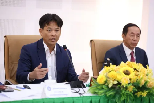 បណ្ឌិត​ ​សុខ​ ​ទូច ​៖​ ​ចង់​ឃើញ​សាលា​អន្តរជាតិ​នៅ​កម្ពុជា​ បញ្ចូល​ភាសា​ខ្មែរ​ក្នុង​កម្មវិធី​សិក្សា​